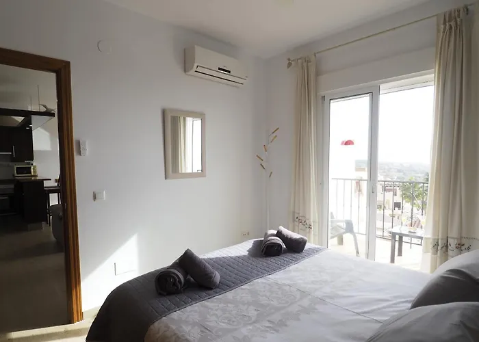 Апартаменты Chimenea Нерха